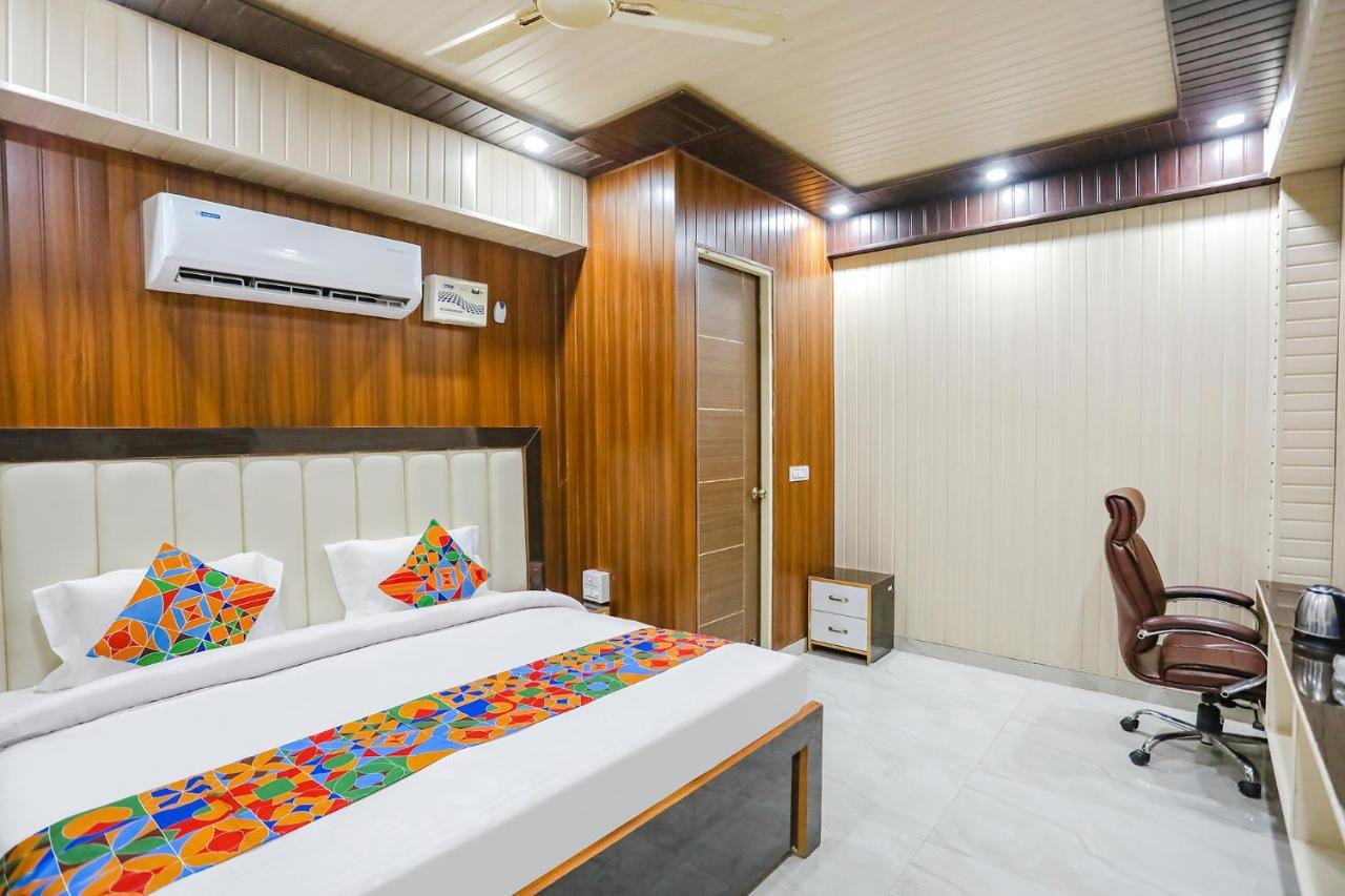 Fabhotel Jms Residency Dehradun Esterno foto
